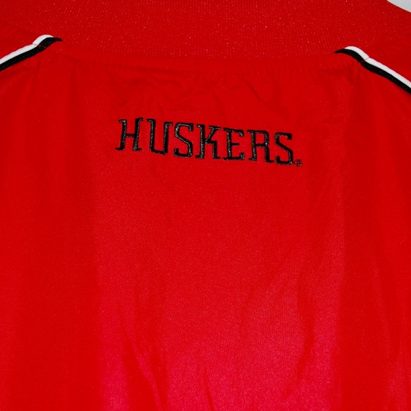 Nebraska Huskers windbreaker - Picture 6 of 6